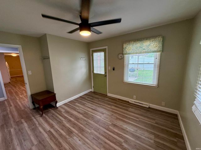 1212 N Wildwood Lane, Muncie, IN 47304