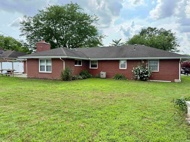 1212 N Wildwood Lane, Muncie, IN 47304