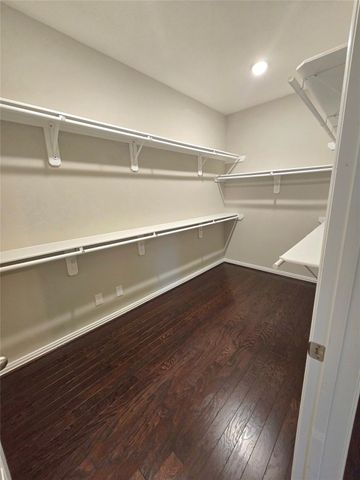4810 Goldeneye Drive, Baytown, TX 77521