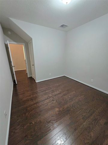 4810 Goldeneye Drive, Baytown, TX 77521