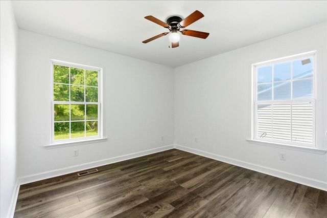 1313 Raydine Lane, Rossville, GA 30741