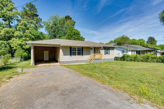 1313 Raydine Lane, Rossville, GA 30741