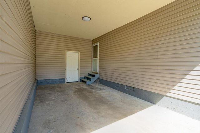 1313 Raydine Lane, Rossville, GA 30741