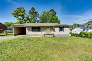 1313 Raydine Lane, Rossville, GA 30741