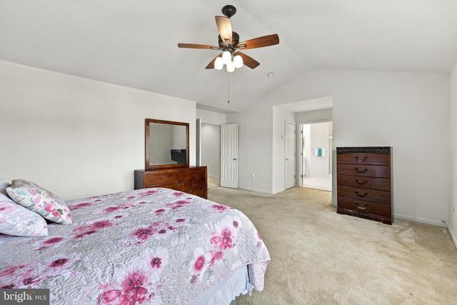 58 BRADDOCK ST, Charles Town, WV 25414