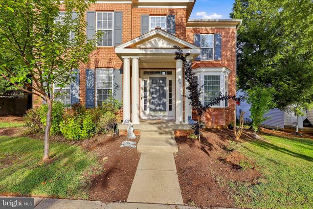 58 BRADDOCK ST, Charles Town, WV 25414