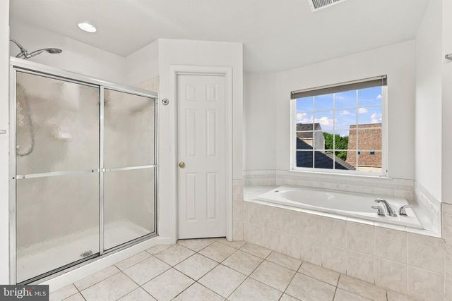 58 BRADDOCK ST, Charles Town, WV 25414