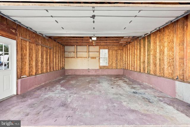 58 BRADDOCK ST, Charles Town, WV 25414