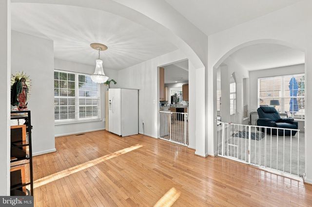 58 BRADDOCK ST, Charles Town, WV 25414