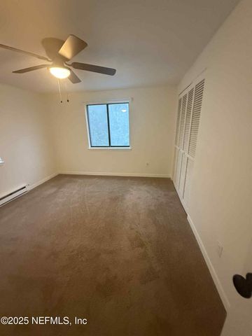 104 PARK Avenue, San Mateo, FL 32187