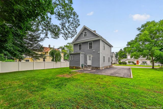 11 Harrison Street, Garnerville, NY 10923
