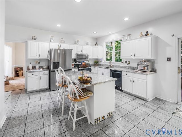 9737 Southmill Dr, Glen Allen, VA 23060