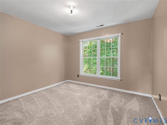 9737 Southmill Dr, Glen Allen, VA 23060