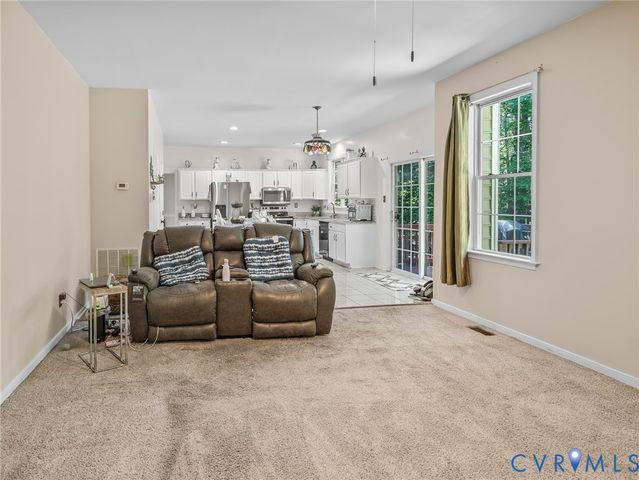 9737 Southmill Dr, Glen Allen, VA 23060