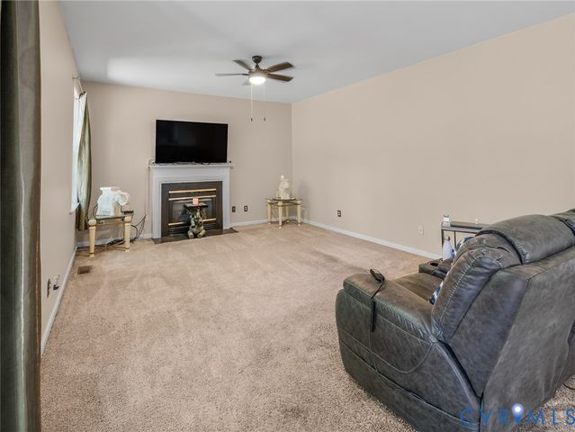 9737 Southmill Dr, Glen Allen, VA 23060