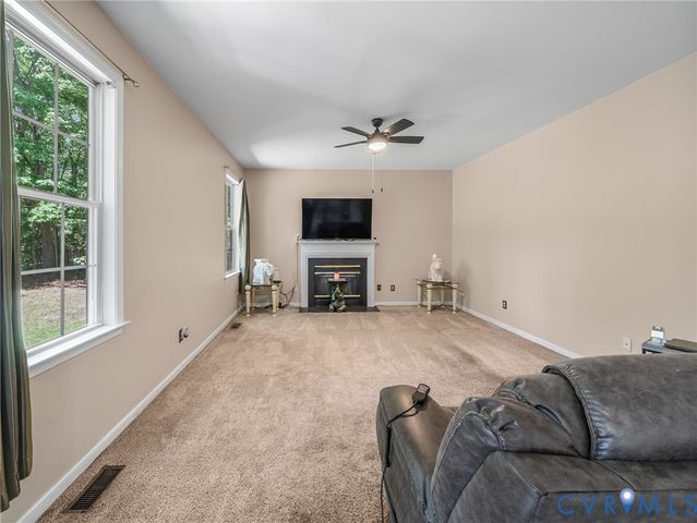 9737 Southmill Dr, Glen Allen, VA 23060