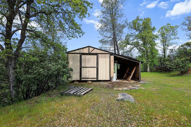 17235 View Drive, Cottonwood, CA 96022