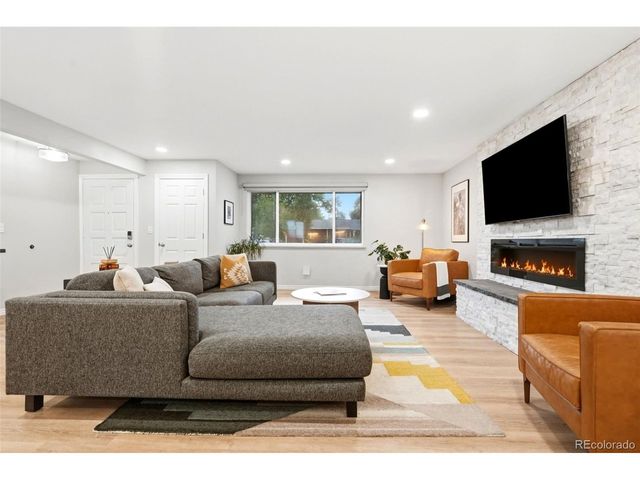 3712 Simms St, Wheat Ridge, CO 80033