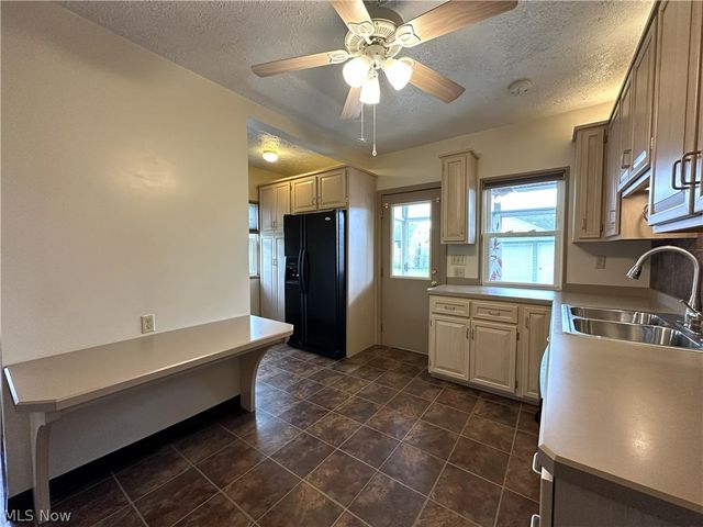 2713 Brookview Boulevard, Parma, OH 44134
