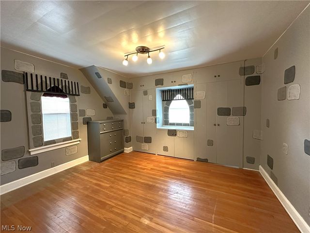 2713 Brookview Boulevard, Parma, OH 44134