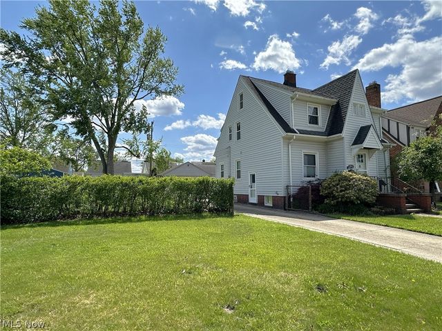 2713 Brookview Boulevard, Parma, OH 44134