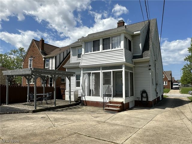 2713 Brookview Boulevard, Parma, OH 44134