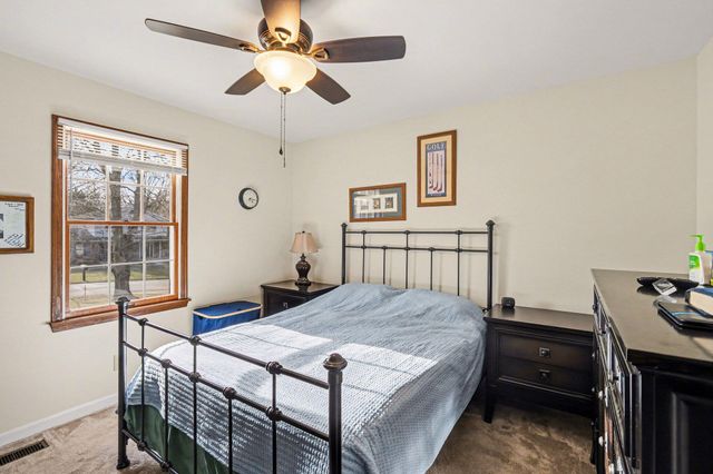 8182 N Dilcrest Circle, Florence, KY 41042