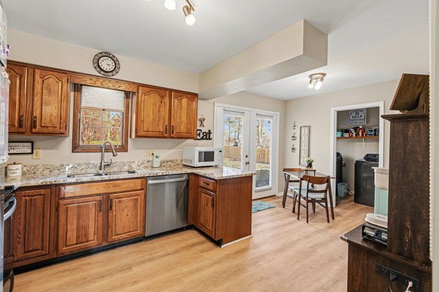 8182 N Dilcrest Circle, Florence, KY 41042