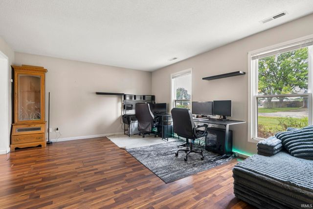 3806 Willshire Estates Drive, Fort Wayne, IN 46815