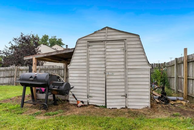 3806 Willshire Estates Drive, Fort Wayne, IN 46815