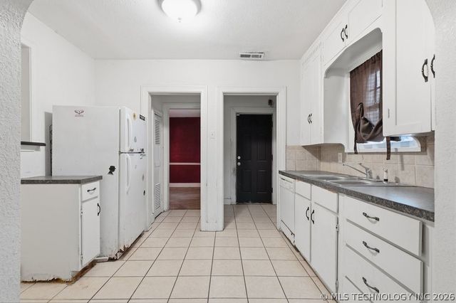 3308 E Haskell Place, Tulsa, OK 74115