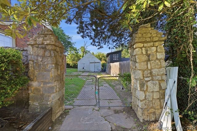 3308 E Haskell Place, Tulsa, OK 74115