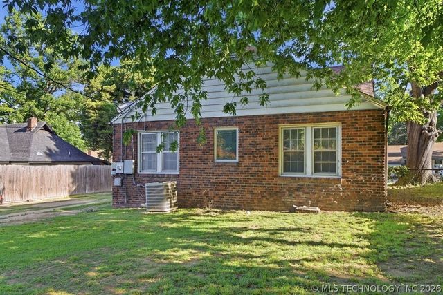 3308 E Haskell Place, Tulsa, OK 74115
