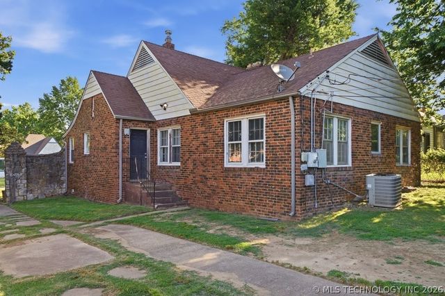 3308 E Haskell Place, Tulsa, OK 74115