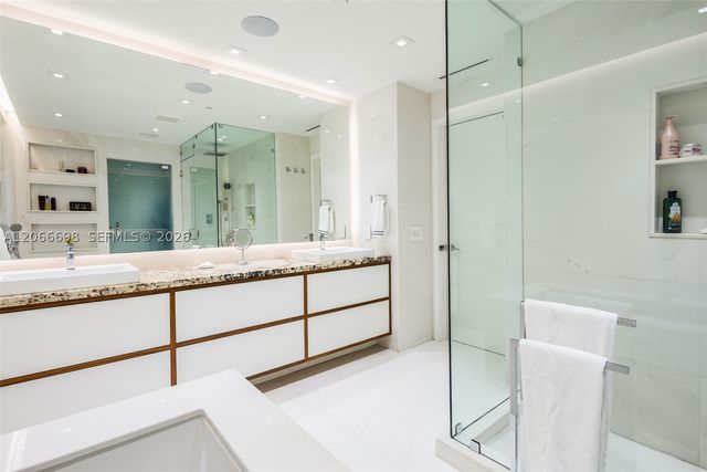 360 Ocean Dr 804S, Key Biscayne, FL 33149