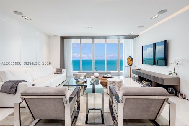 360 Ocean Dr 804S, Key Biscayne, FL 33149