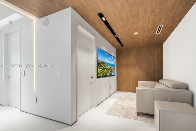 360 Ocean Dr 804S, Key Biscayne, FL 33149
