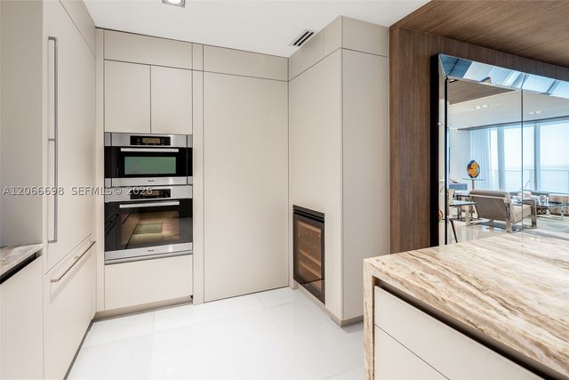 360 Ocean Dr 804S, Key Biscayne, FL 33149