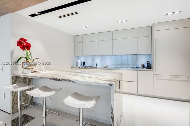 360 Ocean Dr 804S, Key Biscayne, FL 33149