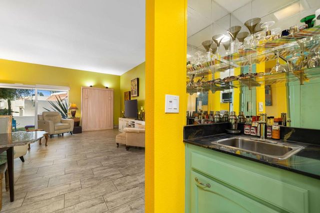 1683 Tam O Shanter Plaza, Palm Springs, CA 92264