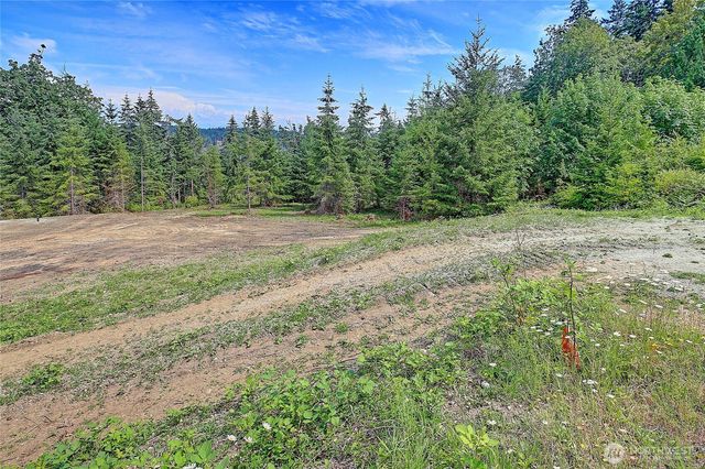 1 I Triangle Cove Lane, Camano Island, WA 98282