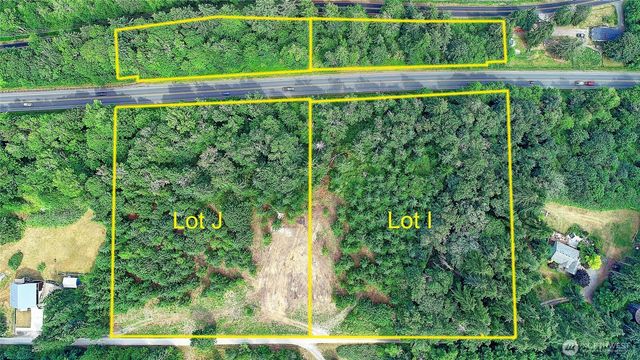 1 I Triangle Cove Lane, Camano Island, WA 98282
