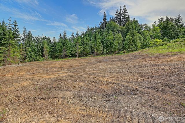 1 I Triangle Cove Lane, Camano Island, WA 98282
