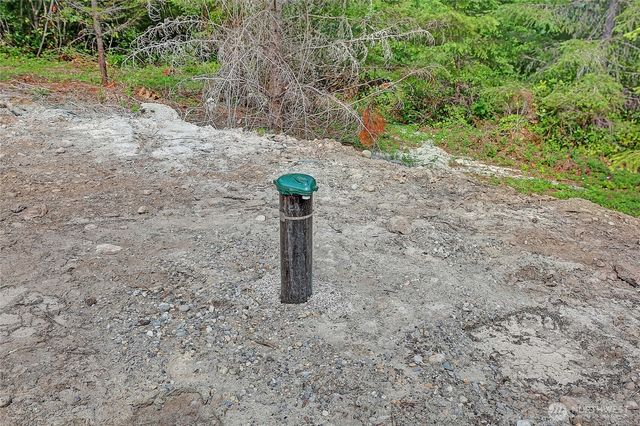 1 I Triangle Cove Lane, Camano Island, WA 98282
