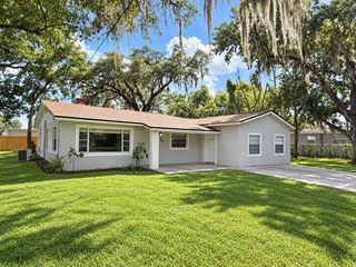 326 E PALMETTO AVENUE A, Longwood, FL 32750
