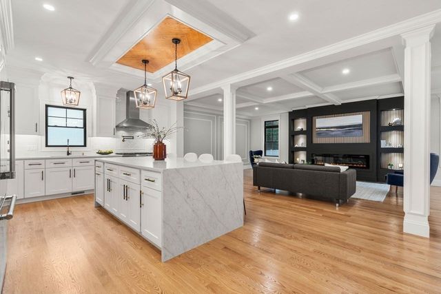 5 Four Acre Drive, Burlington, MA 01803