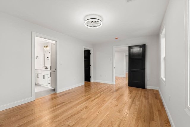 5 Four Acre Drive, Burlington, MA 01803