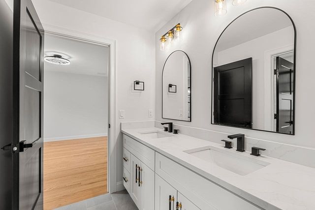 5 Four Acre Drive, Burlington, MA 01803