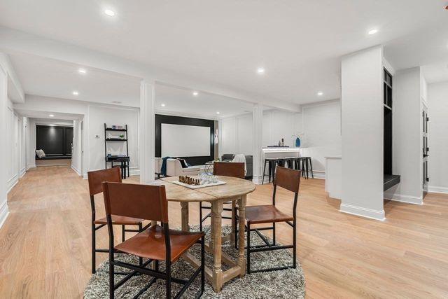 5 Four Acre Drive, Burlington, MA 01803