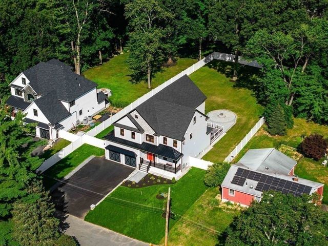 5 Four Acre Drive, Burlington, MA 01803